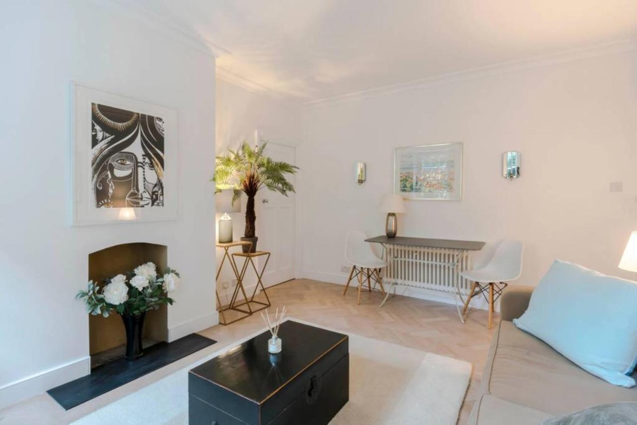 Bright And Leafy 1 Bedroom Flat In The Heart Of Chelsea Appartamento *